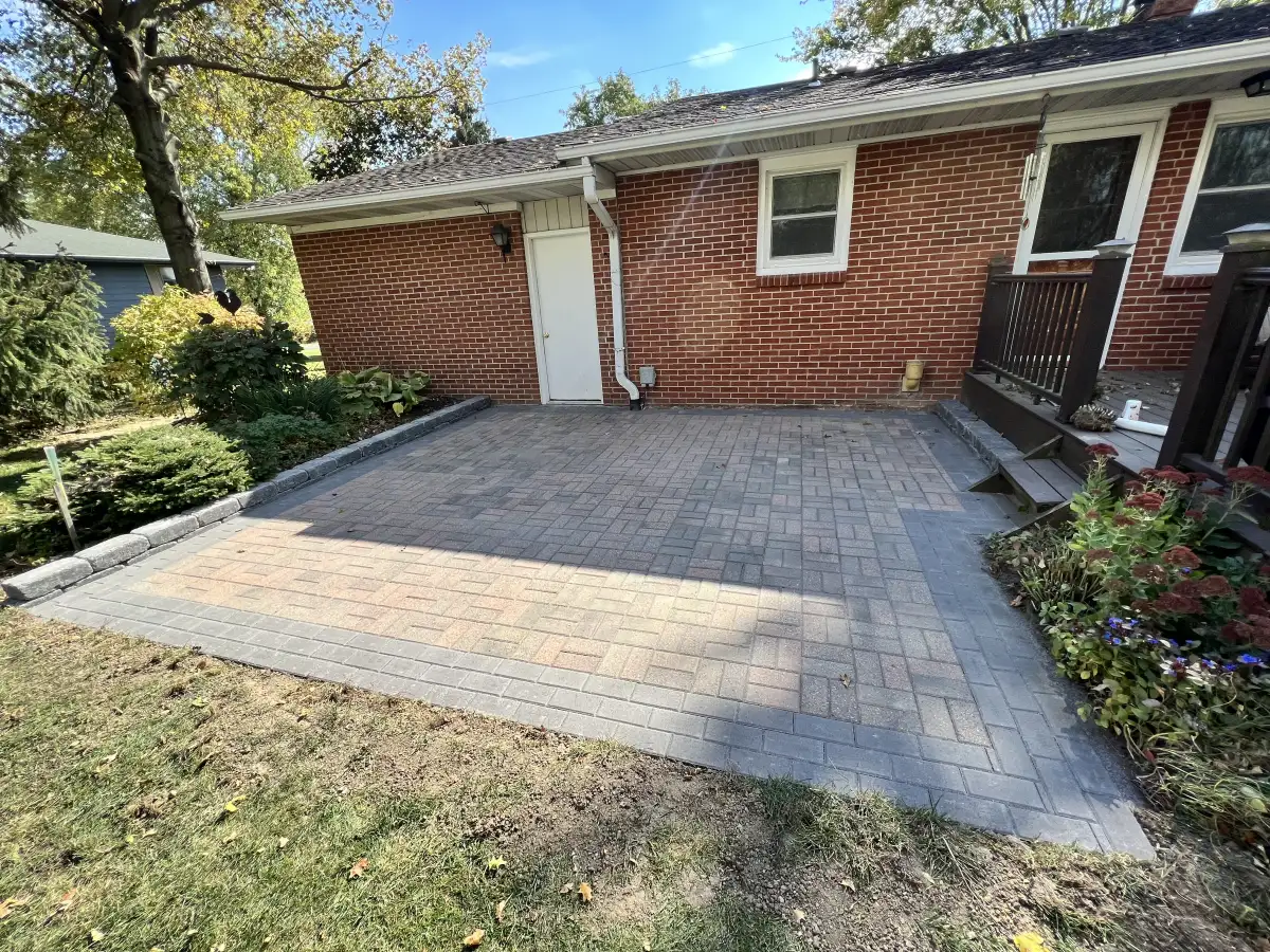 Paver patio and walkway at a Powell, Ohio home